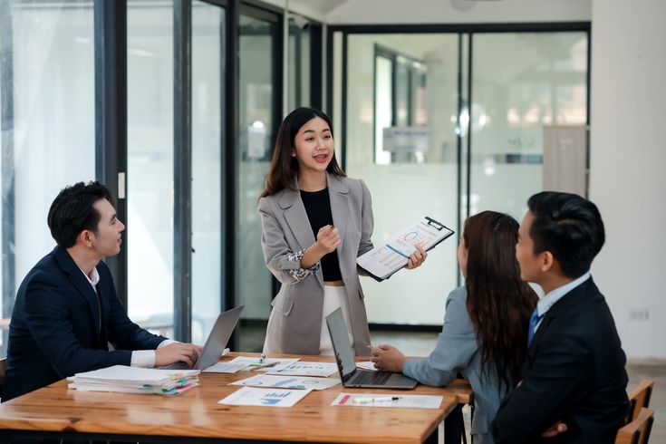 Business Plan Industri Restoran, Cafe, dan Coffee Shop: Panduan Menyusun Strategi Bisnis untuk Mendukung Pertumbuhan Usaha